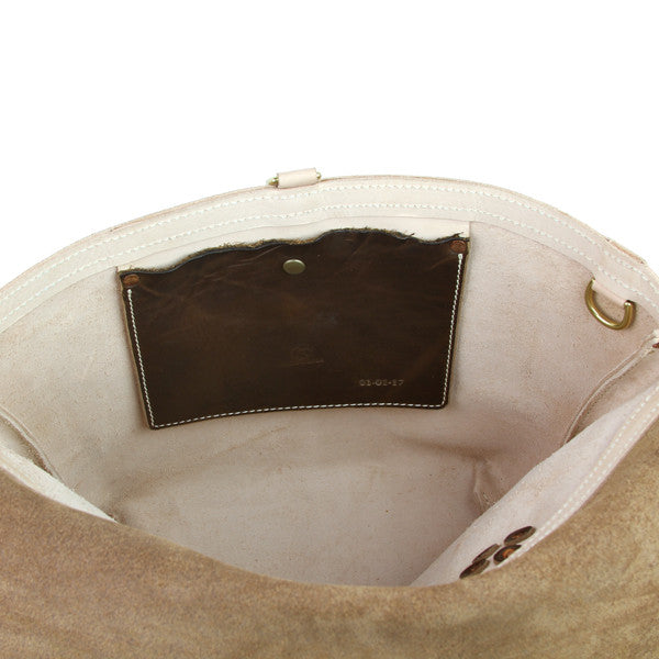 Messenger bag interior pocket